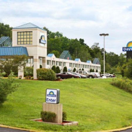 Days Inn Port Jervis Eksteriør bilde