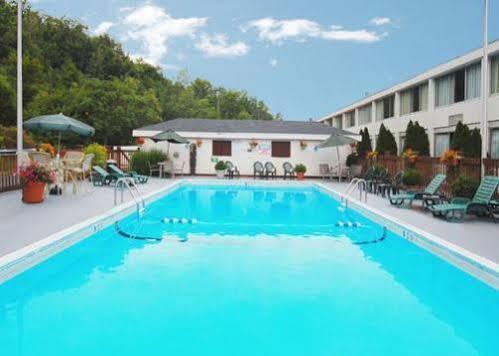 Days Inn Port Jervis Eksteriør bilde